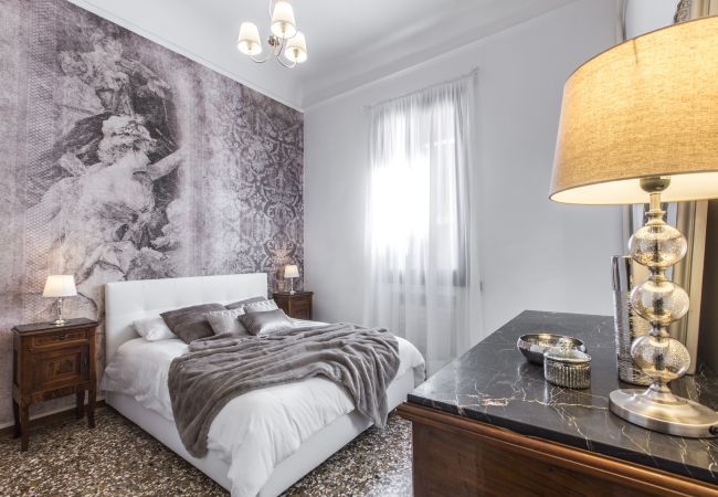  a Venezia - Rialto Design Boutique Apartment R&R