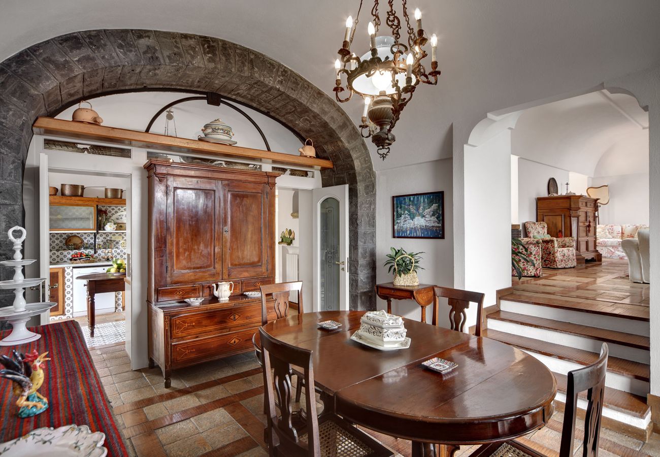 Villa a Massa Lubrense - Fondo Turiello. Authentic Italian Villa, with Pool