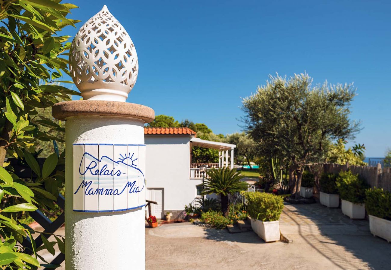 Villa a Massa Lubrense - Relais Mamma Mia