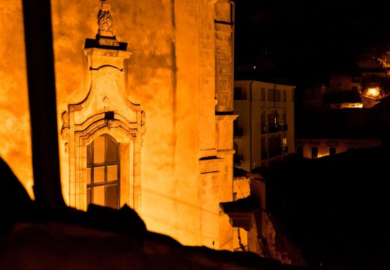 Appartamento a Modica - DOMUS SBIRCIÒ - Affitti Brevi Italia