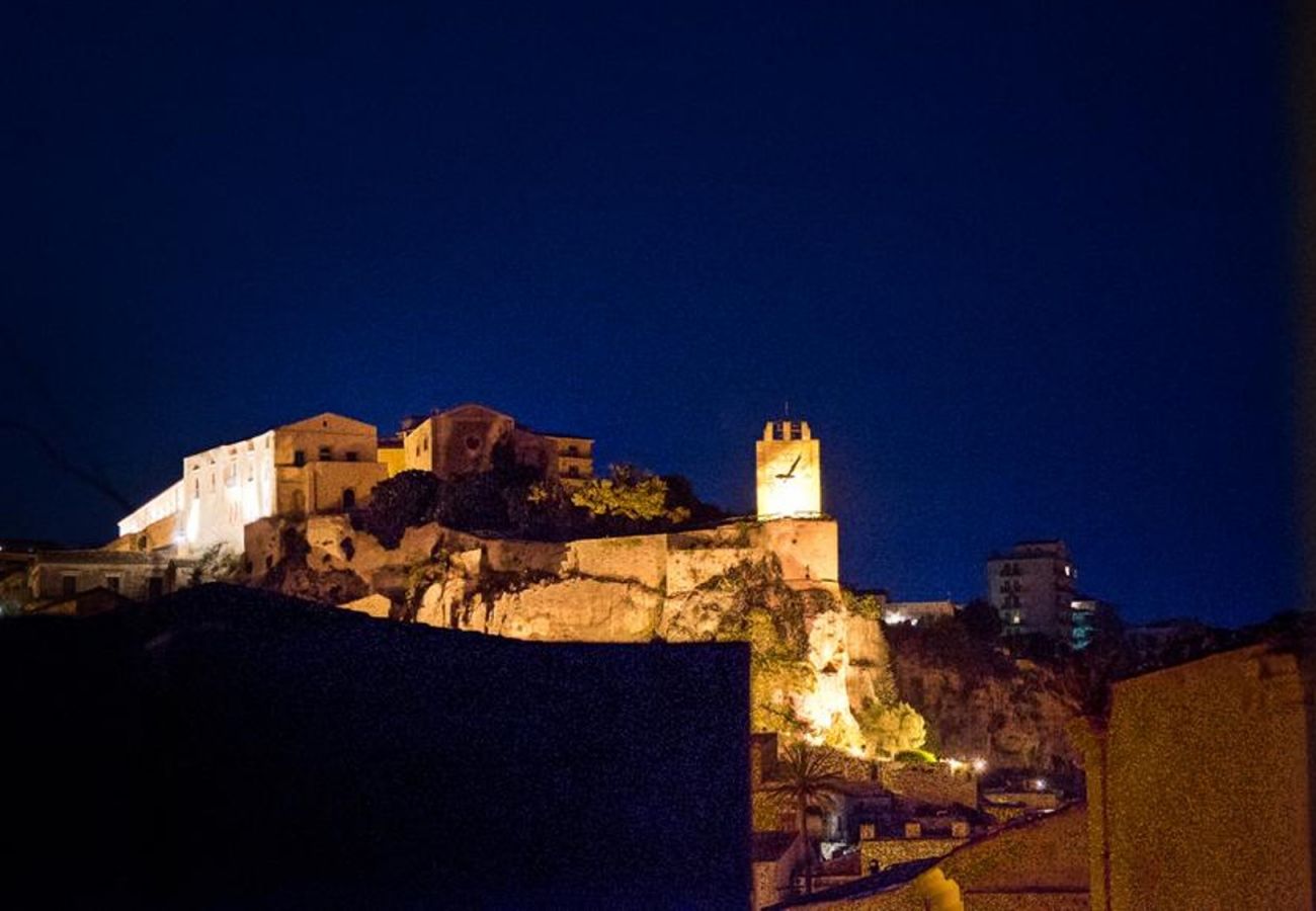 Appartamento a Modica - DOMUS SBIRCIÒ - Affitti Brevi Italia