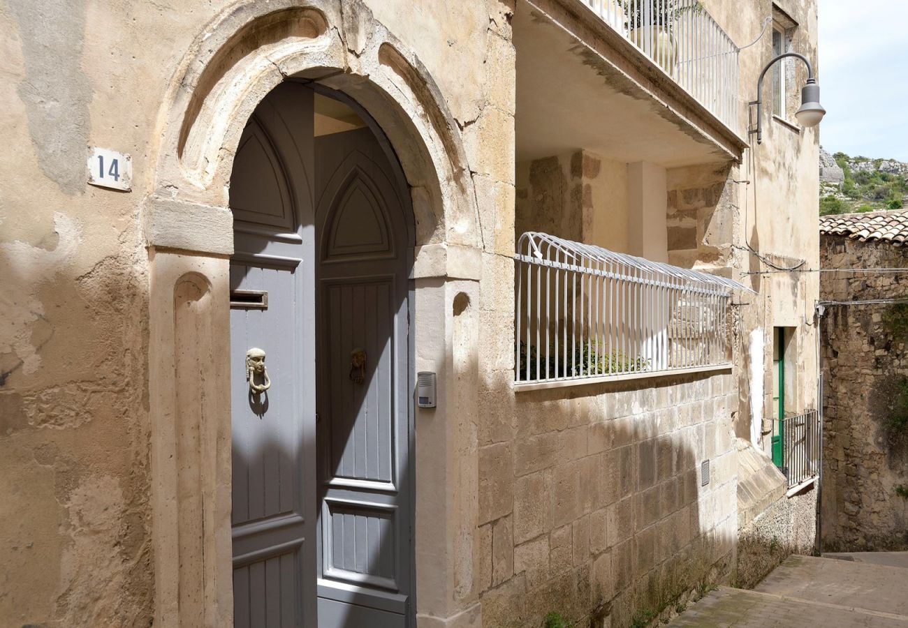 Appartamento a Modica - DOMUS SBIRCIÒ - Affitti Brevi Italia