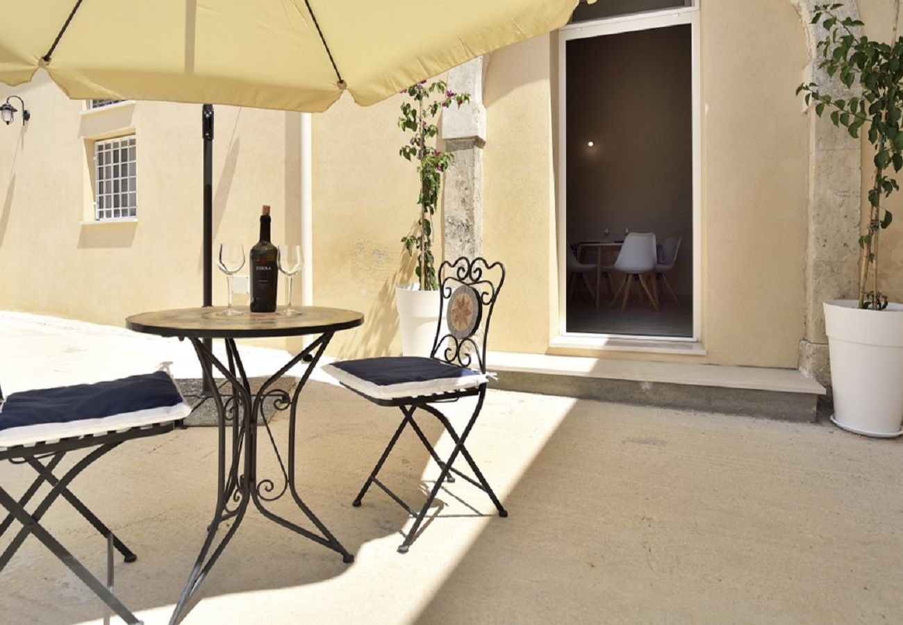 Villa a Noto - CASA DEI LIMONI CON PISCINA BLU