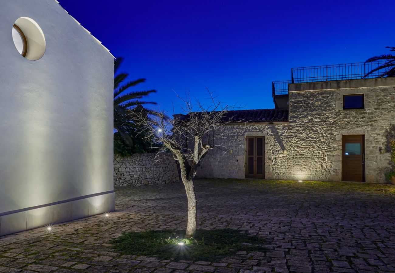 Villa a Modica - VILLA SCARLETT CON PISCINA PRIVATA