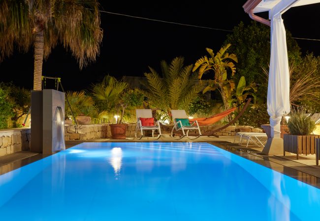 Villa a Ispica - VILLA ZAIMA CON PISCINA PRIVATA