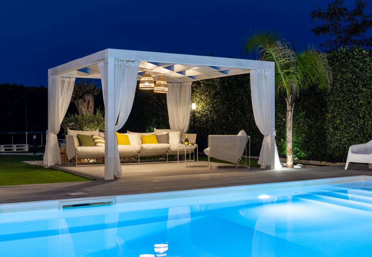 Villa a Ispica - VILLA GEMMA MARE & PISCINA RISCALDATA PRIVATA
