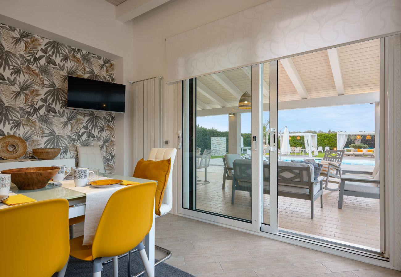 Villa a Ispica - VILLA GEMMA MARE & PISCINA RISCALDATA PRIVATA