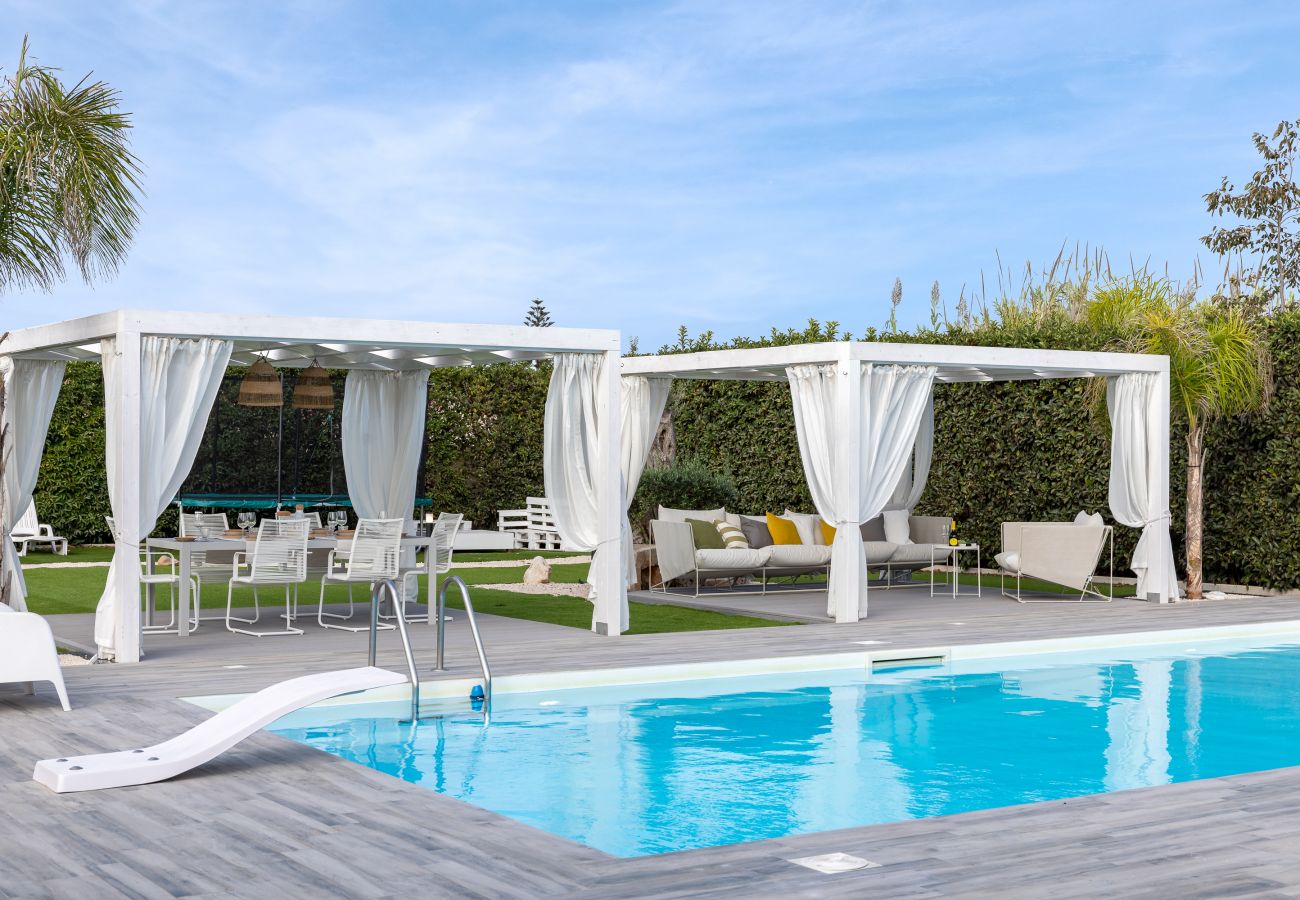 Villa a Ispica - VILLA GEMMA MARE & PISCINA RISCALDATA PRIVATA