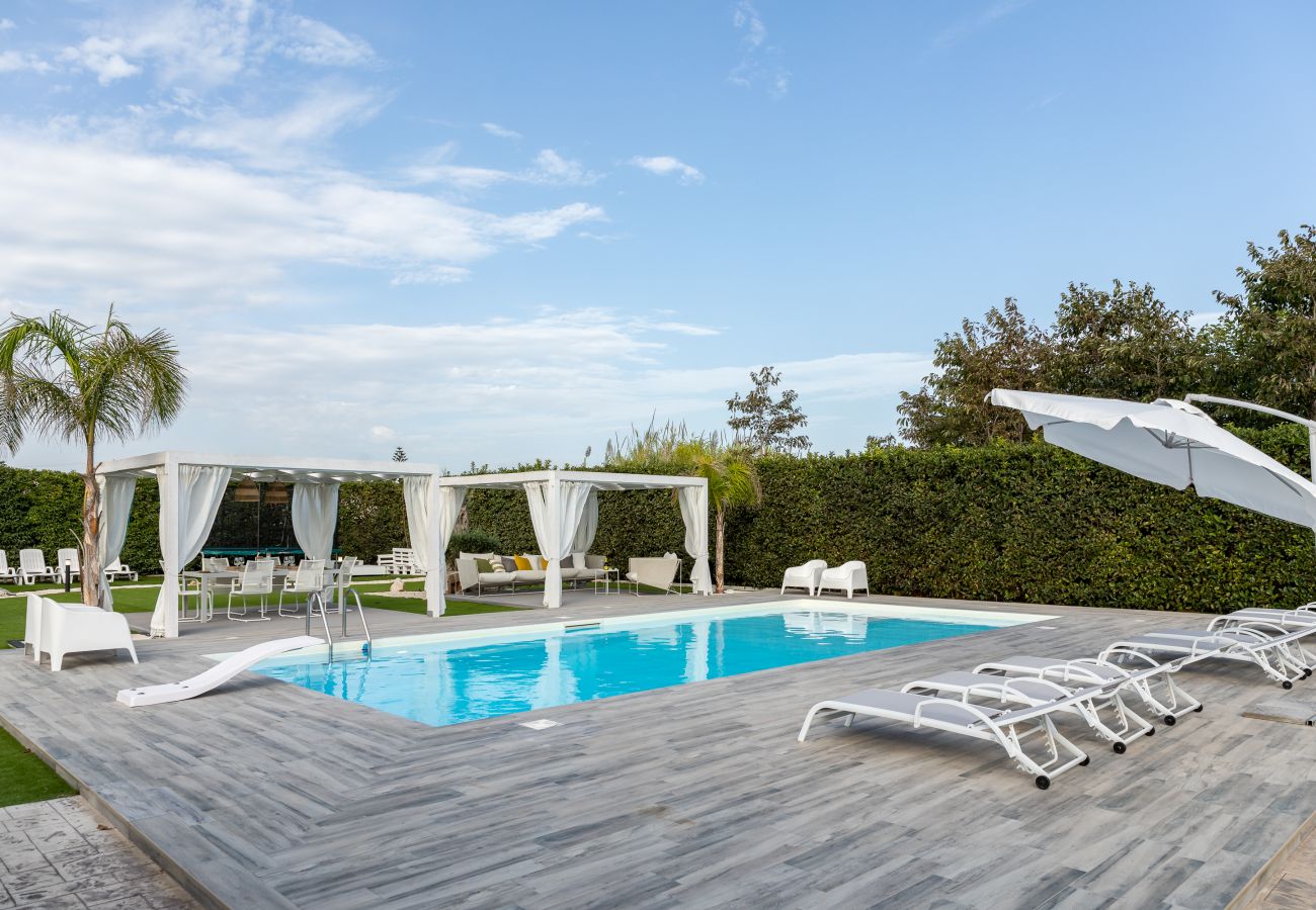 Villa a Ispica - VILLA GEMMA MARE & PISCINA RISCALDATA PRIVATA