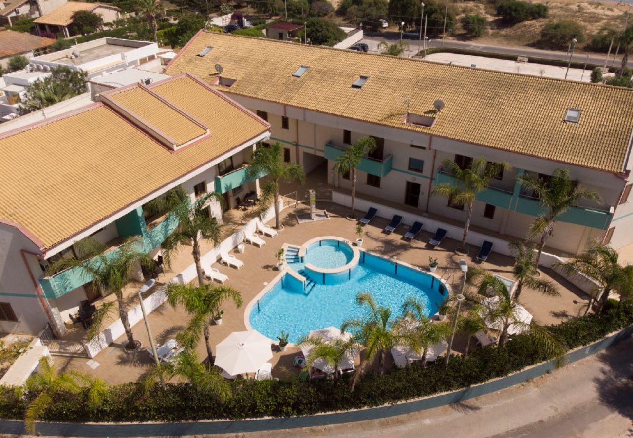 Appartamento a Ispica - Attico VISTA MARE e PISCINA - Affitti Brevi Italia