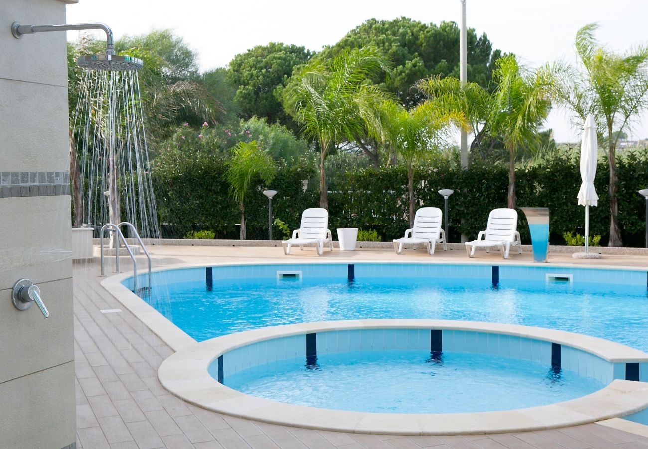 Appartamento a Ispica - Attico VISTA MARE e PISCINA - Affitti Brevi Italia
