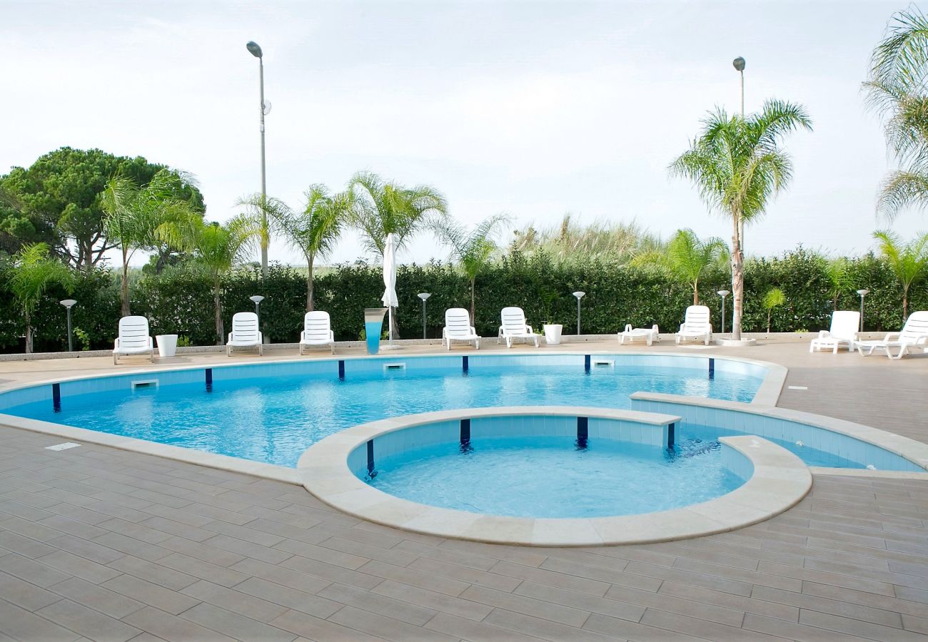 Appartamento a Ispica - Attico VISTA MARE e PISCINA - Affitti Brevi Italia