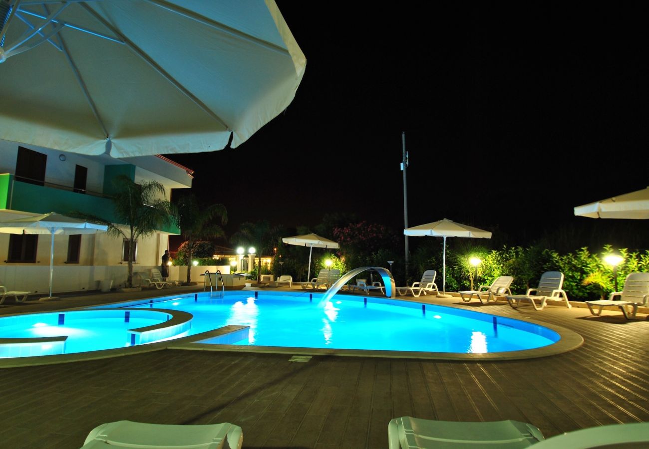 Appartamento a Ispica - Attico VISTA MARE e PISCINA - Affitti Brevi Italia