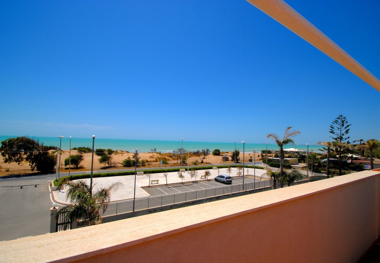 Appartamento a Ispica - Attico VISTA MARE e PISCINA - Affitti Brevi Italia