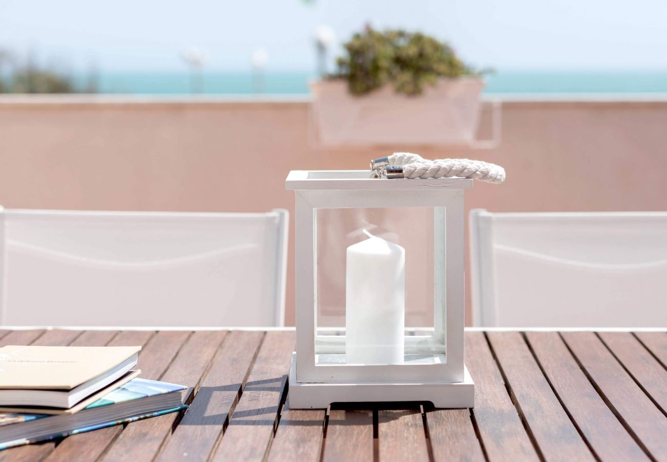 Appartamento a Ispica - Attico VISTA MARE e PISCINA - Affitti Brevi Italia