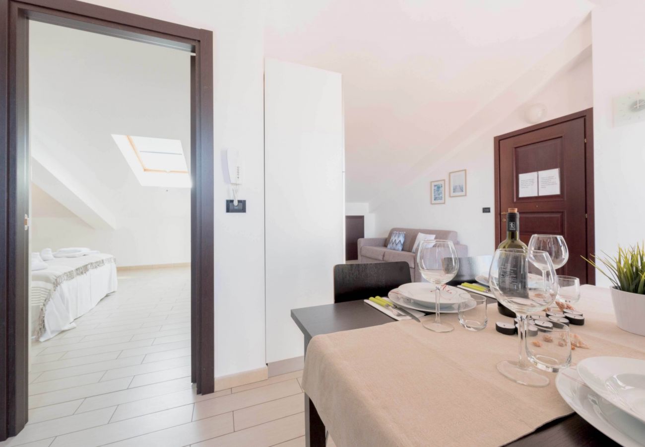Appartamento a Ispica - Attico VISTA MARE e PISCINA - Affitti Brevi Italia