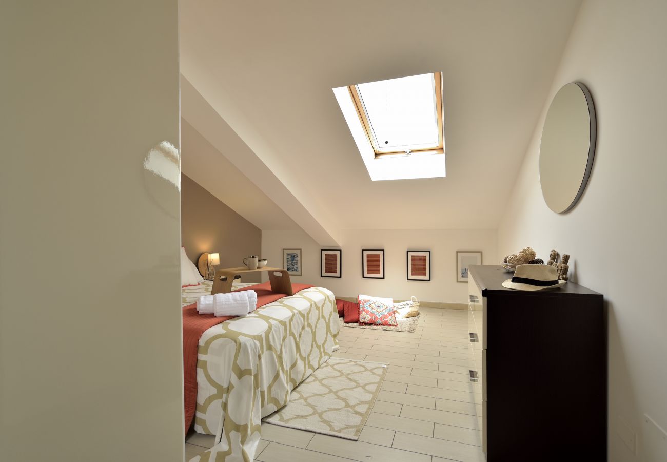 Appartamento a Ispica - Attico VISTA MARE e PISCINA - Affitti Brevi Italia