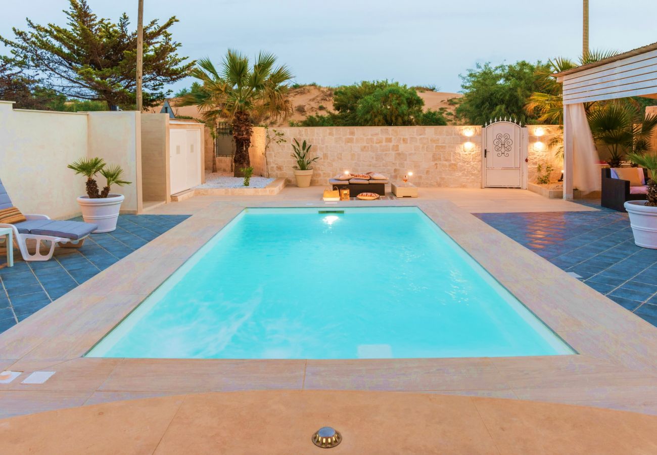 Villa a Ispica - VILLA Soave  Mare e Piscina - Affitti Brevi Italia