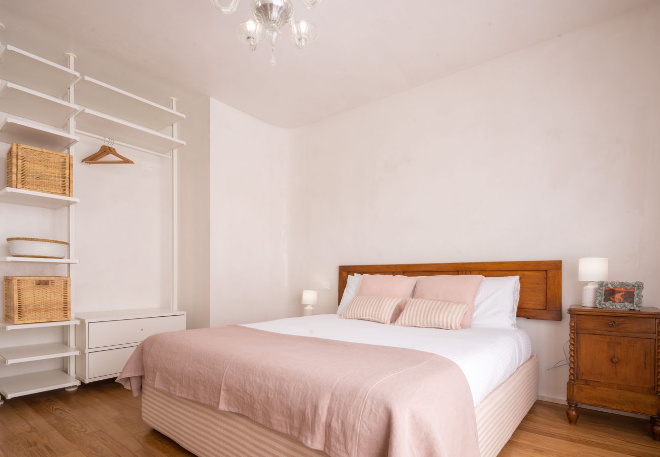 Appartamento a Venezia - Venetian Palace Gold Apartment with Balcony R&R