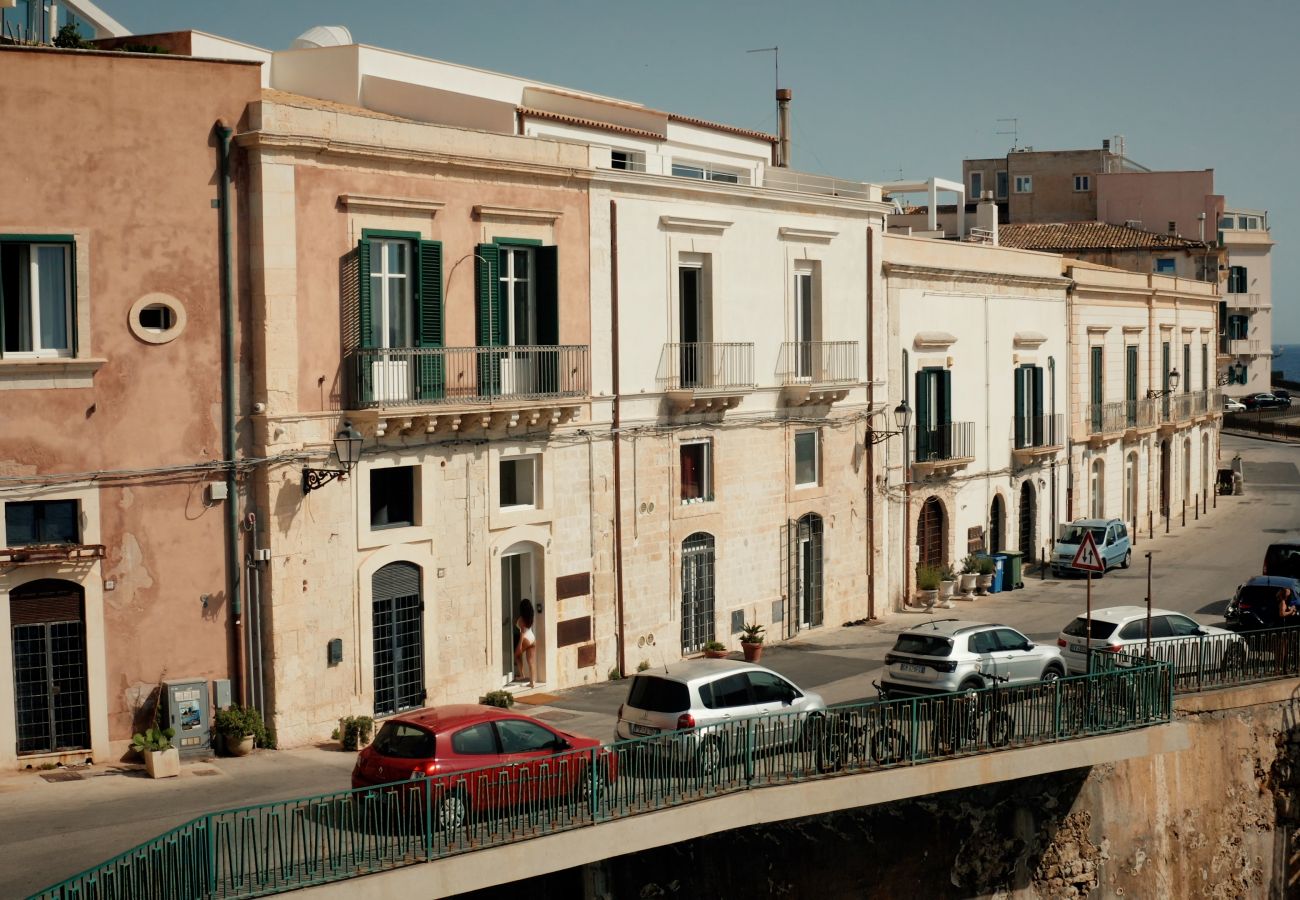 Appartamento a Siracusa - Vigliena  Suite terrace by Dimore in Sicily