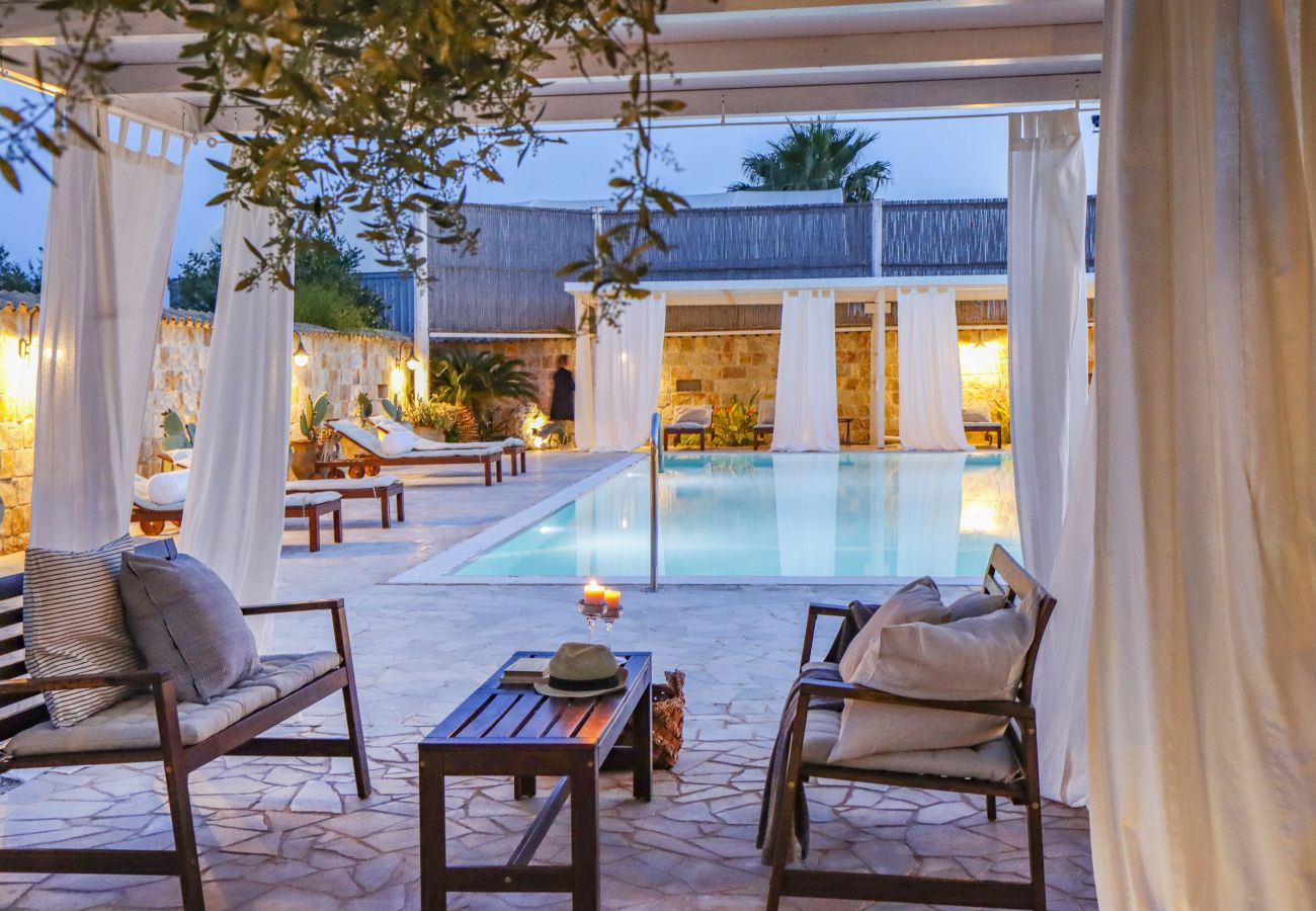 Villa a Ispica - VILLA ERIKA con piscina privata