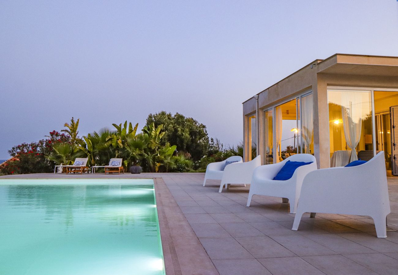 Villa a Ispica - VILLA LE GIOE DELLA VITA - Affitti Brevi Italia