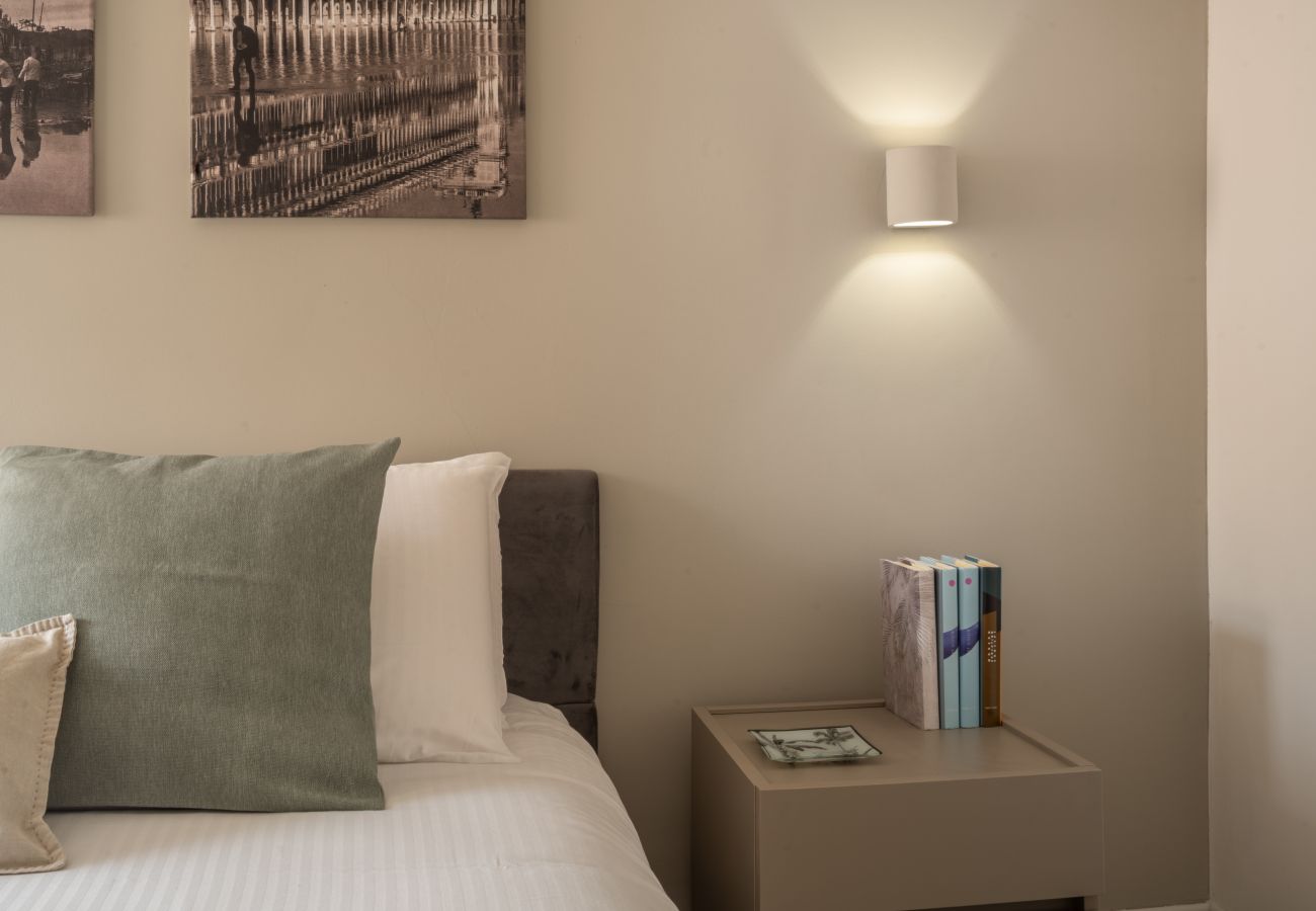 Appartamento a Venezia - Sant'Aponal Cozy Apartment with Terrace R&R
