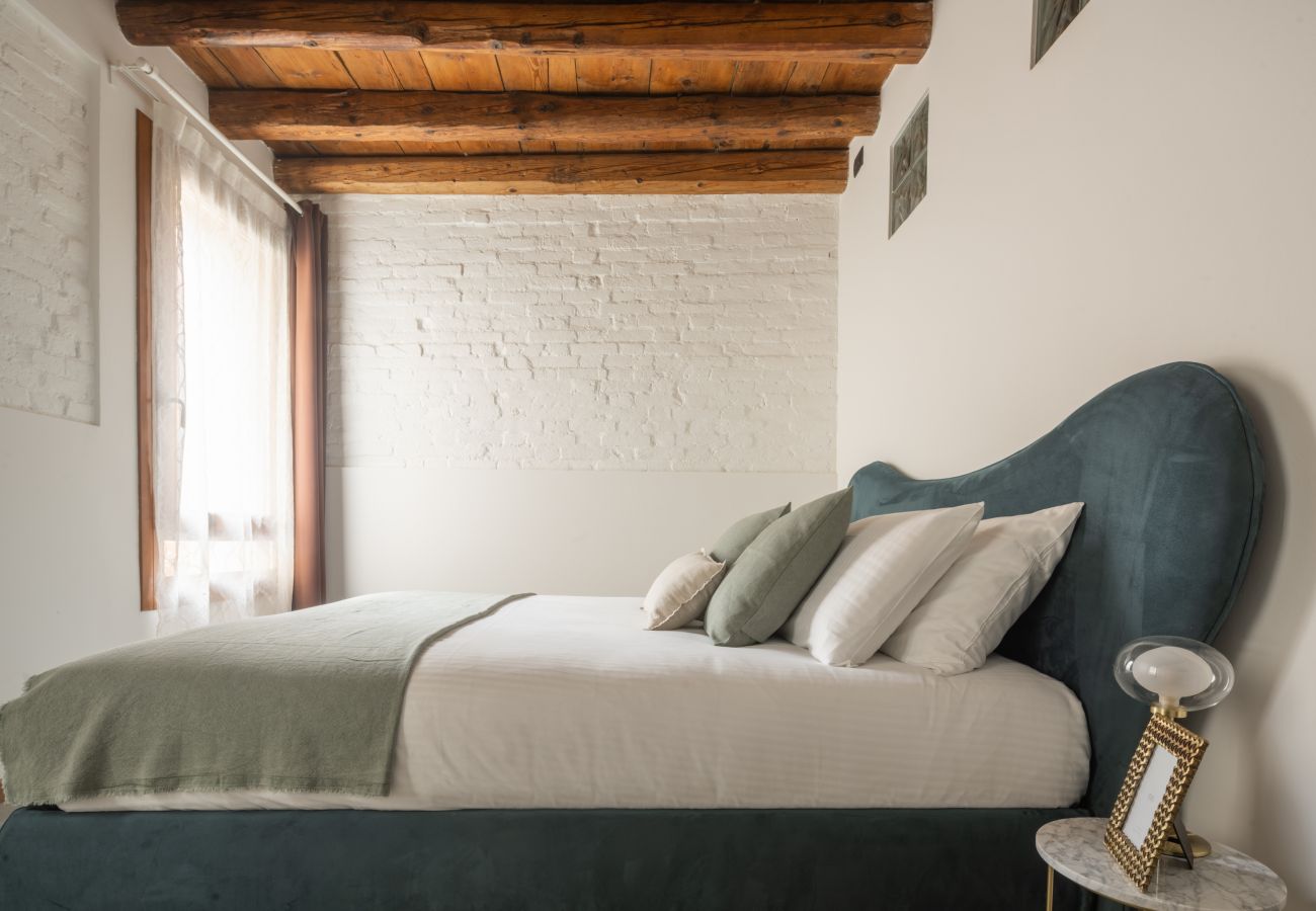 Appartamento a Venezia - Castello  Apartment with Garden R&R