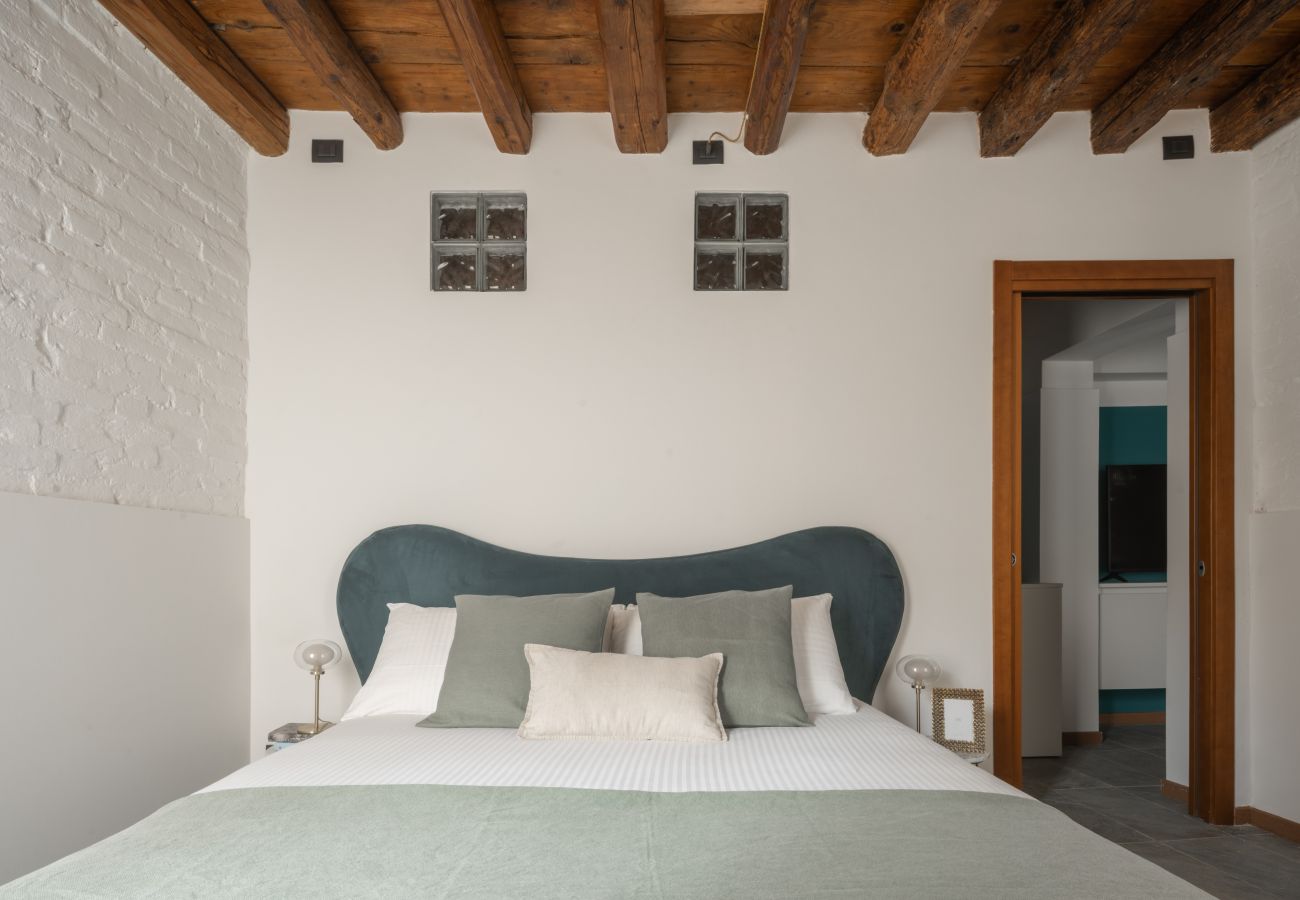 Appartamento a Venezia - Castello  Apartment with Garden R&R