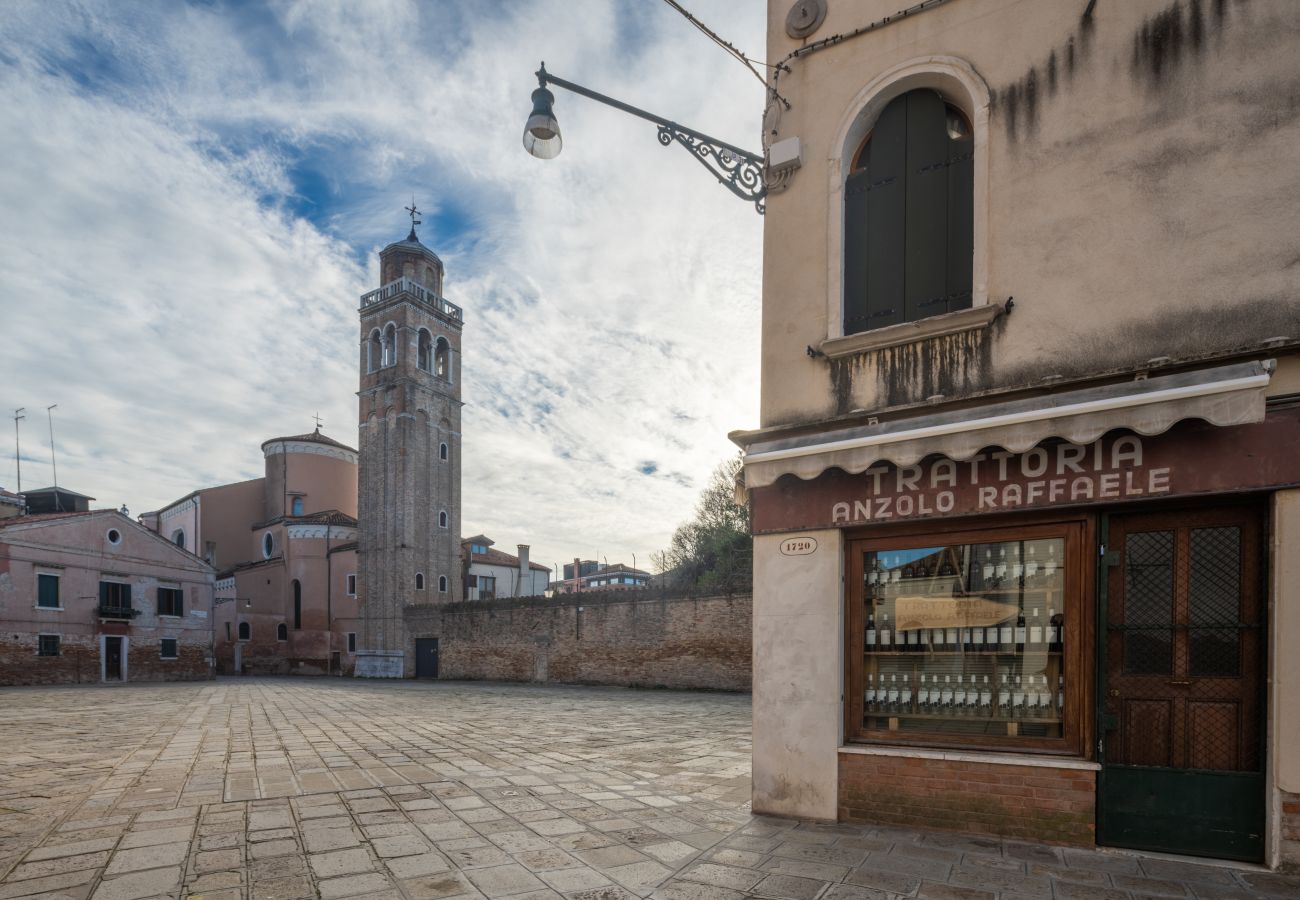 Apartment in Venice - Luxury Garden Mansion R&R