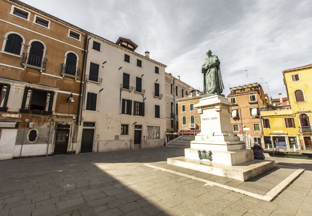 Apartment in Venice - Santa Fosca Canal View R&R