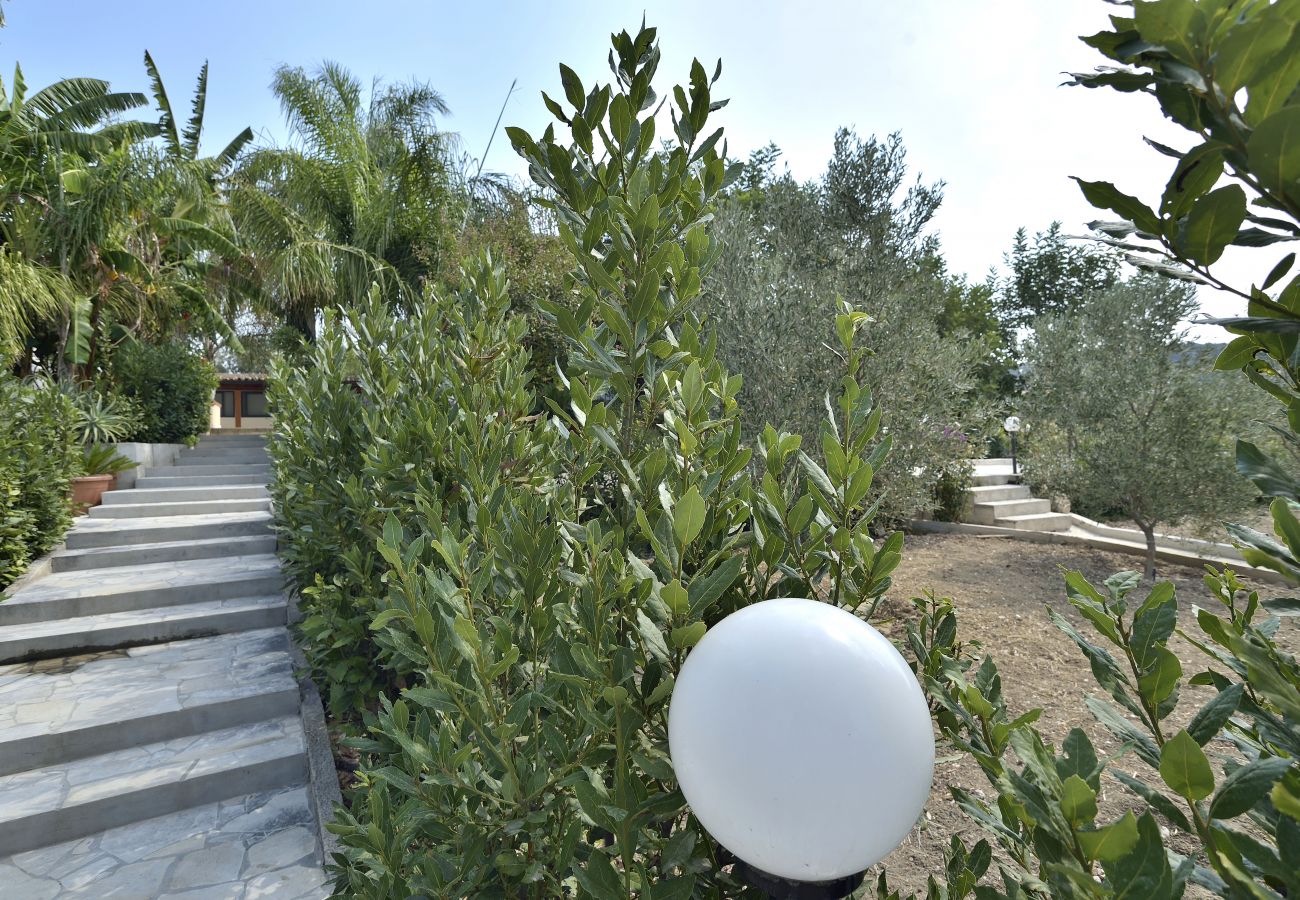 Villa in Ispica - VILLA DEL COLLE CON PISCINA PRIVATA