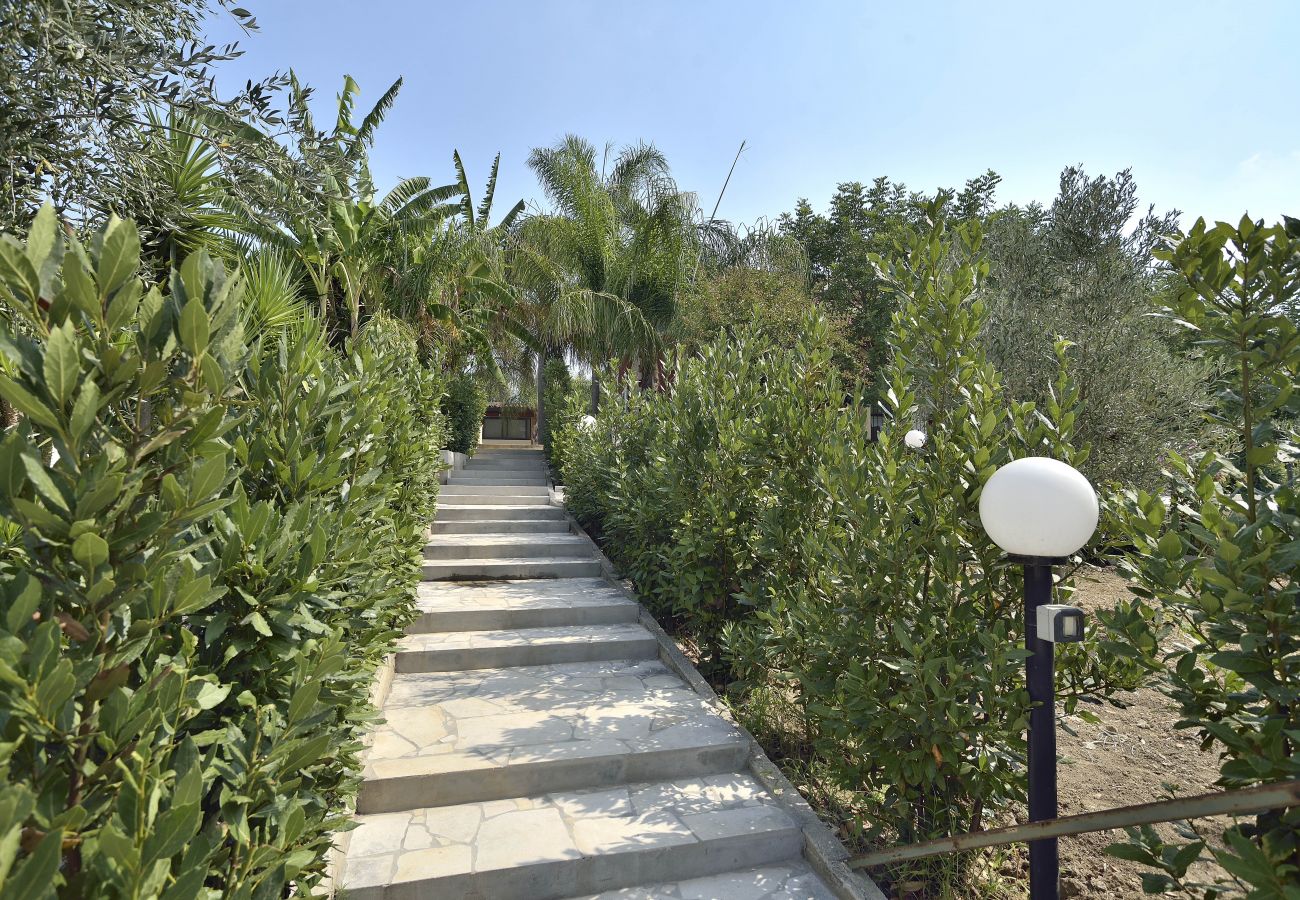 Villa in Ispica - VILLA DEL COLLE CON PISCINA PRIVATA