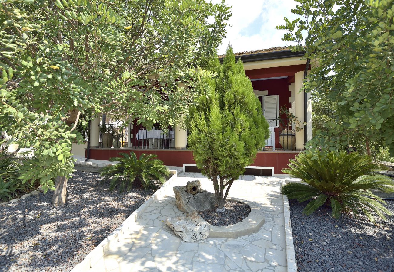Villa in Ispica - VILLA DEL COLLE CON PISCINA PRIVATA