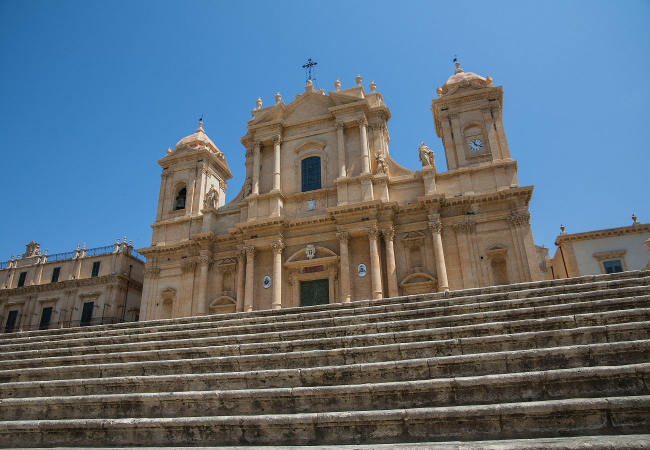 Apartment in Noto - APPARTAMENTO AURISPA CON PISCINA