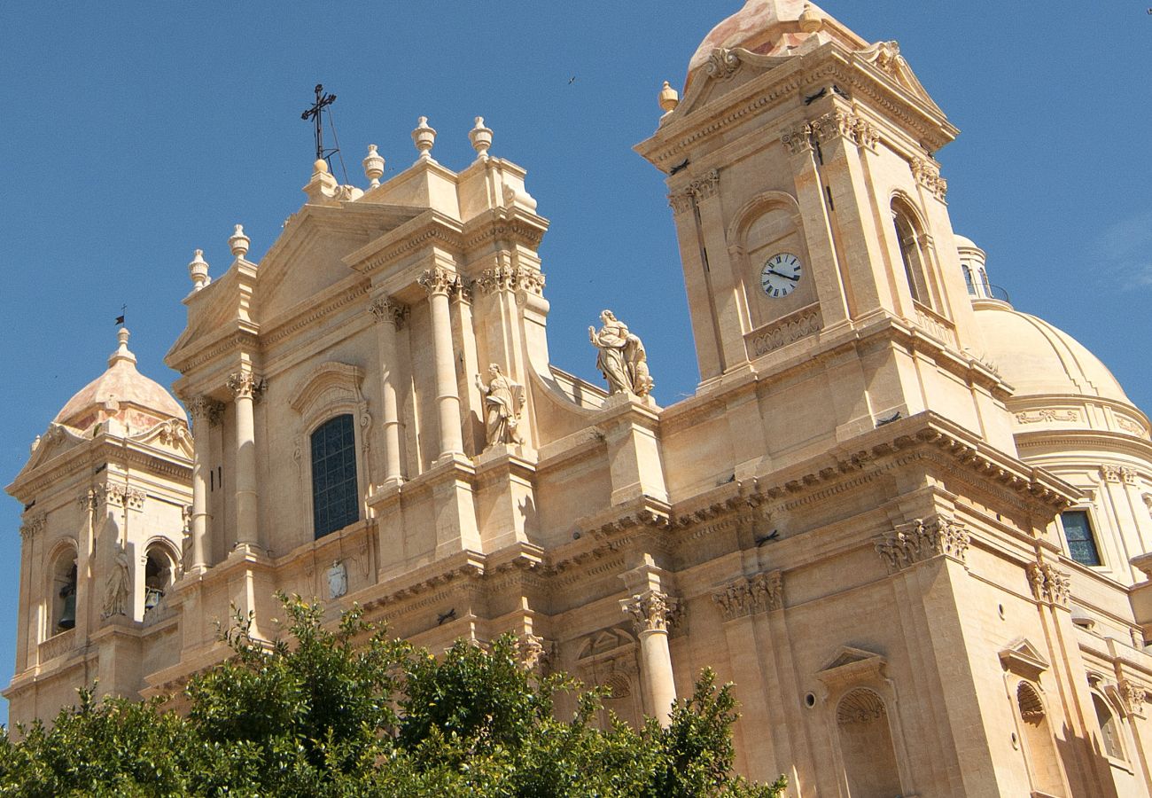 Apartment in Noto - APPARTAMENTO AURISPA CON PISCINA