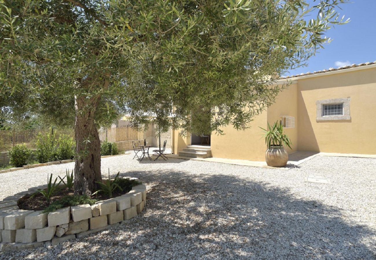 Villa in Noto - CASA DEI LIMONI CON PISCINA VERDE