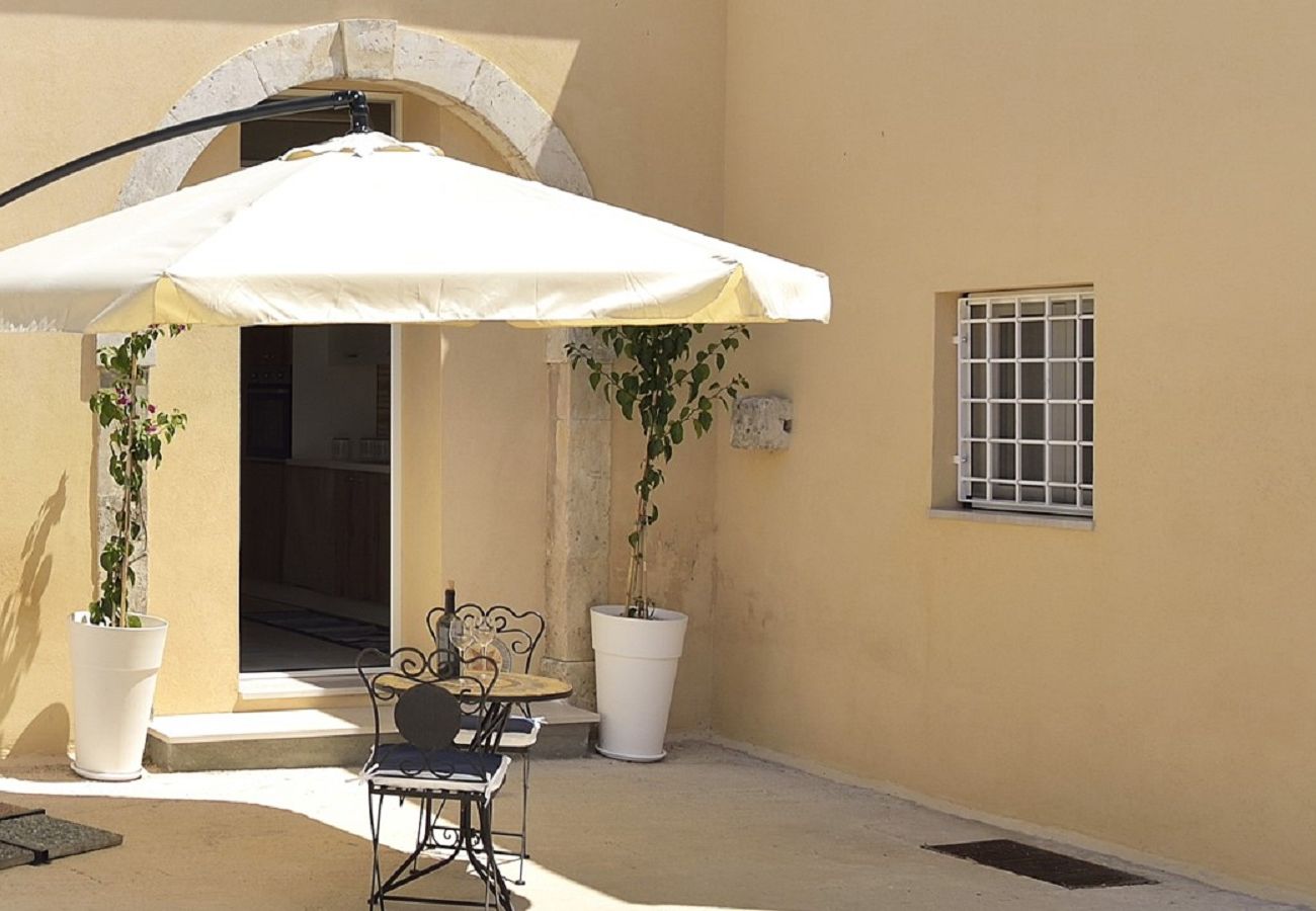 Villa in Noto - CASA DEI LIMONI CON PISCINA BLU