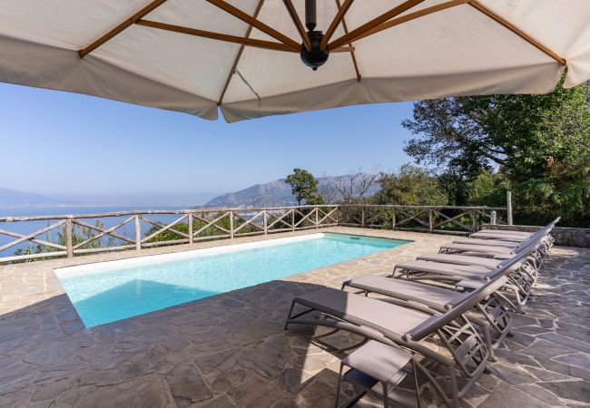 Villa in Sorrento - Villa Giulia with Heated Pool and Jacuzzi
