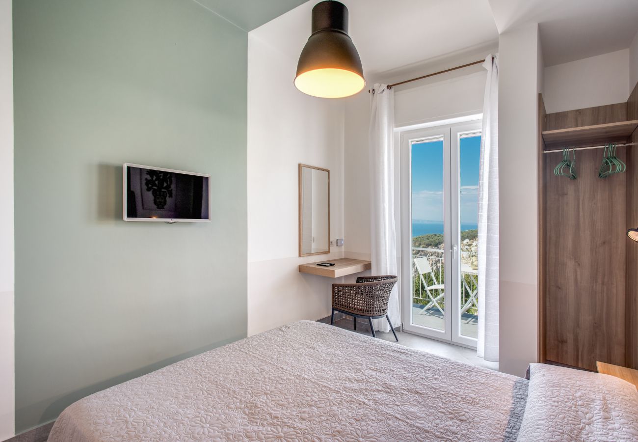 Apartment in Massa Lubrense - Casa Titì