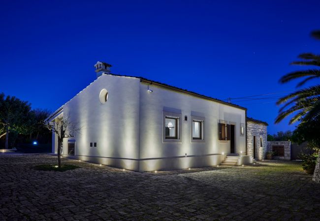 Villa in Modica - VILLA SCARLETT CON PISCINA PRIVATA