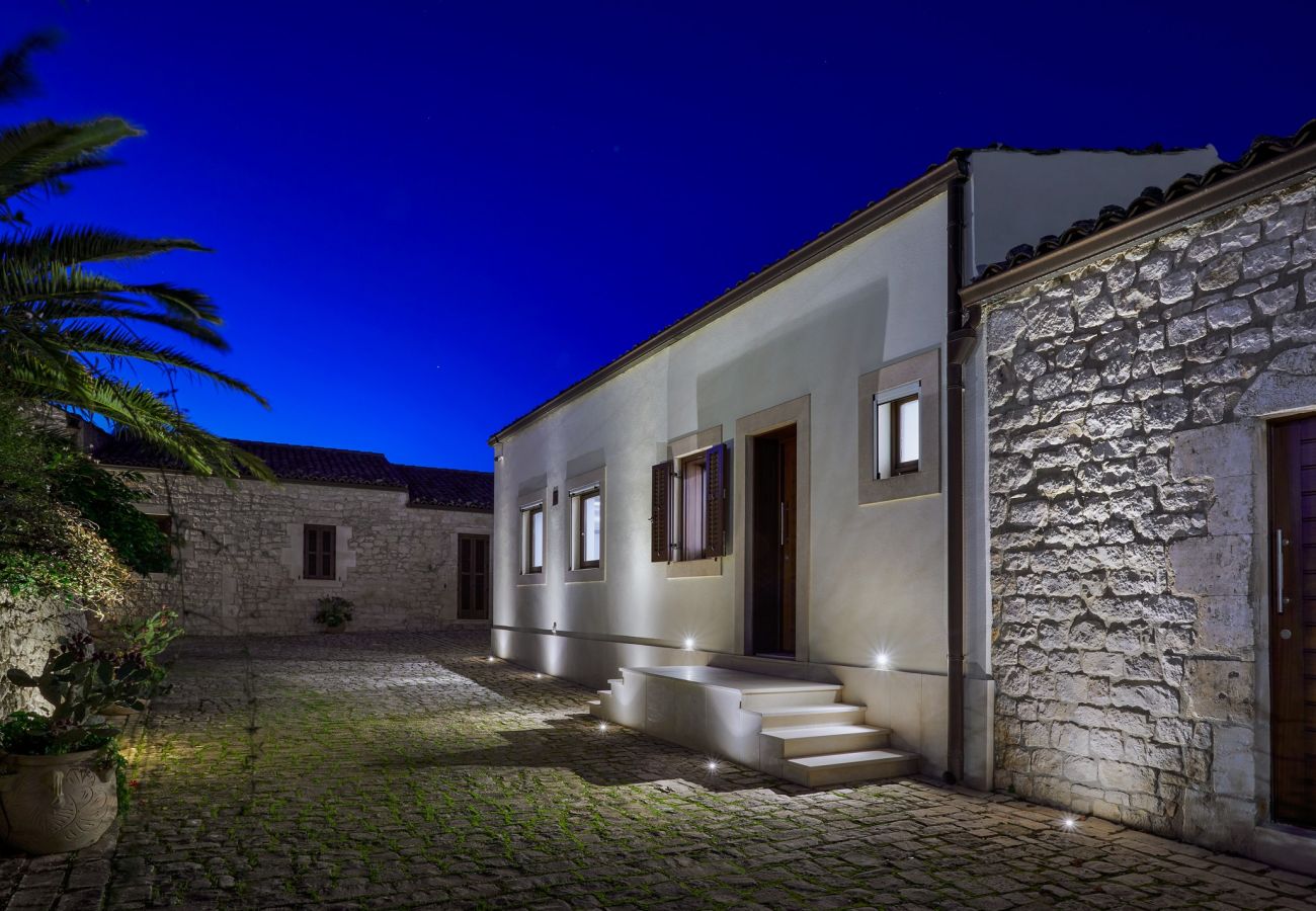 Villa in Modica - VILLA SCARLETT CON PISCINA PRIVATA