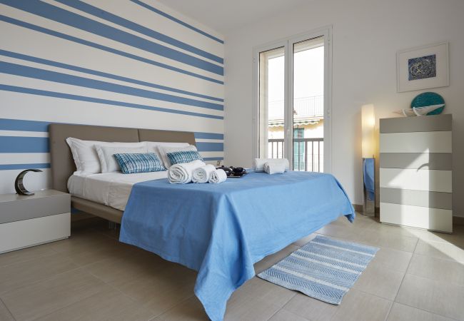 Apartment in Pozzallo - CASA VIVIAN FRONTE MARE - Affitti Brevi Italia