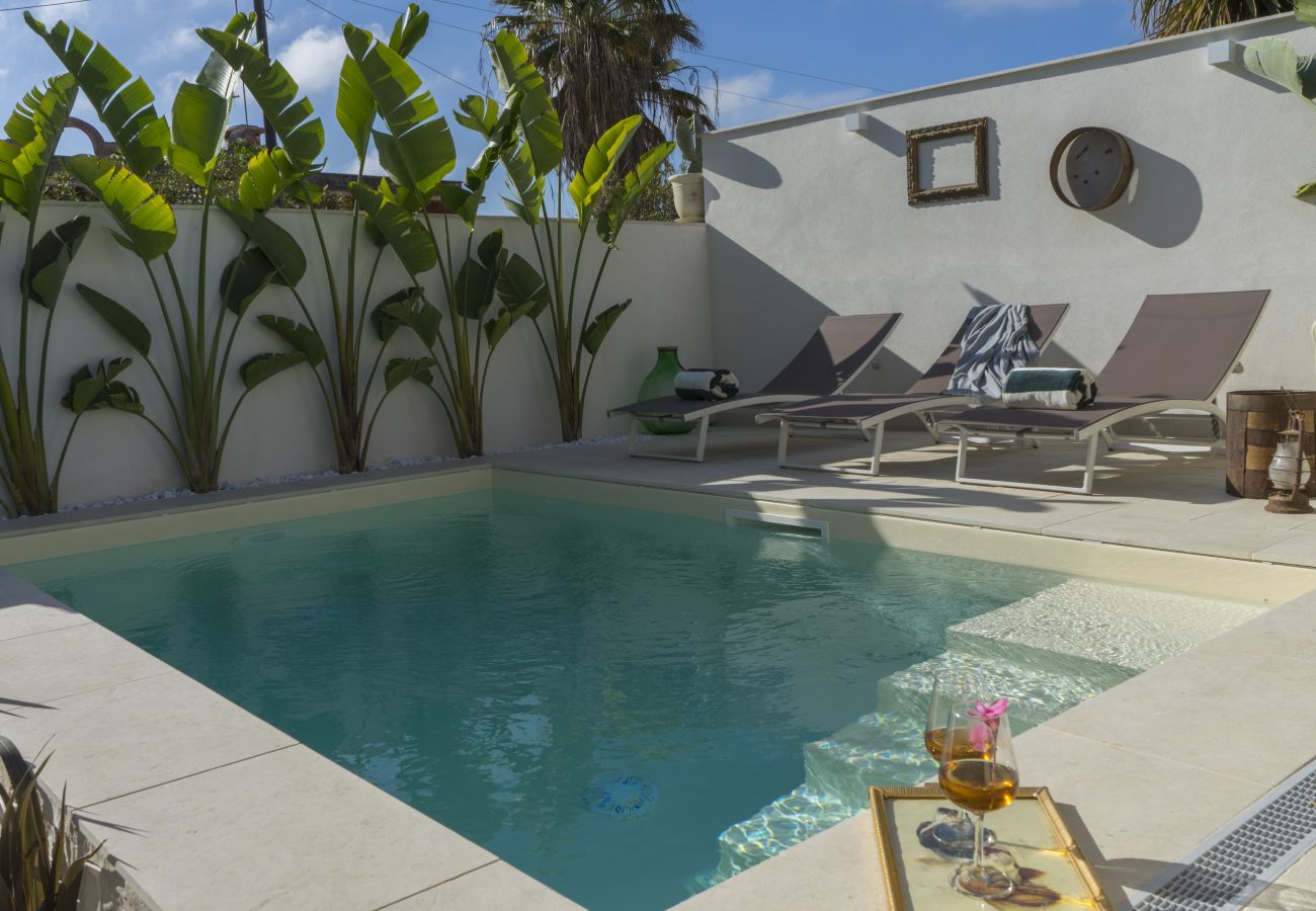 Villa in Ispica - VILLA  DELLE PALME  CON PISCINA - Affitti Brevi It