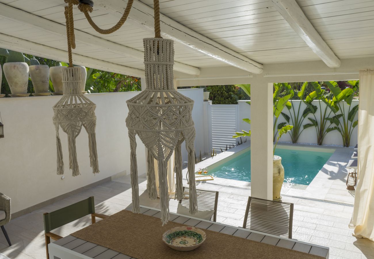 Villa in Ispica - VILLA  DELLE PALME  CON PISCINA - Affitti Brevi It