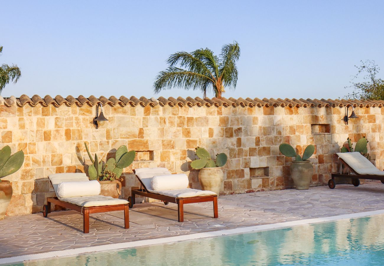 Villa in Ispica - VILLA ERIKA con piscina privata