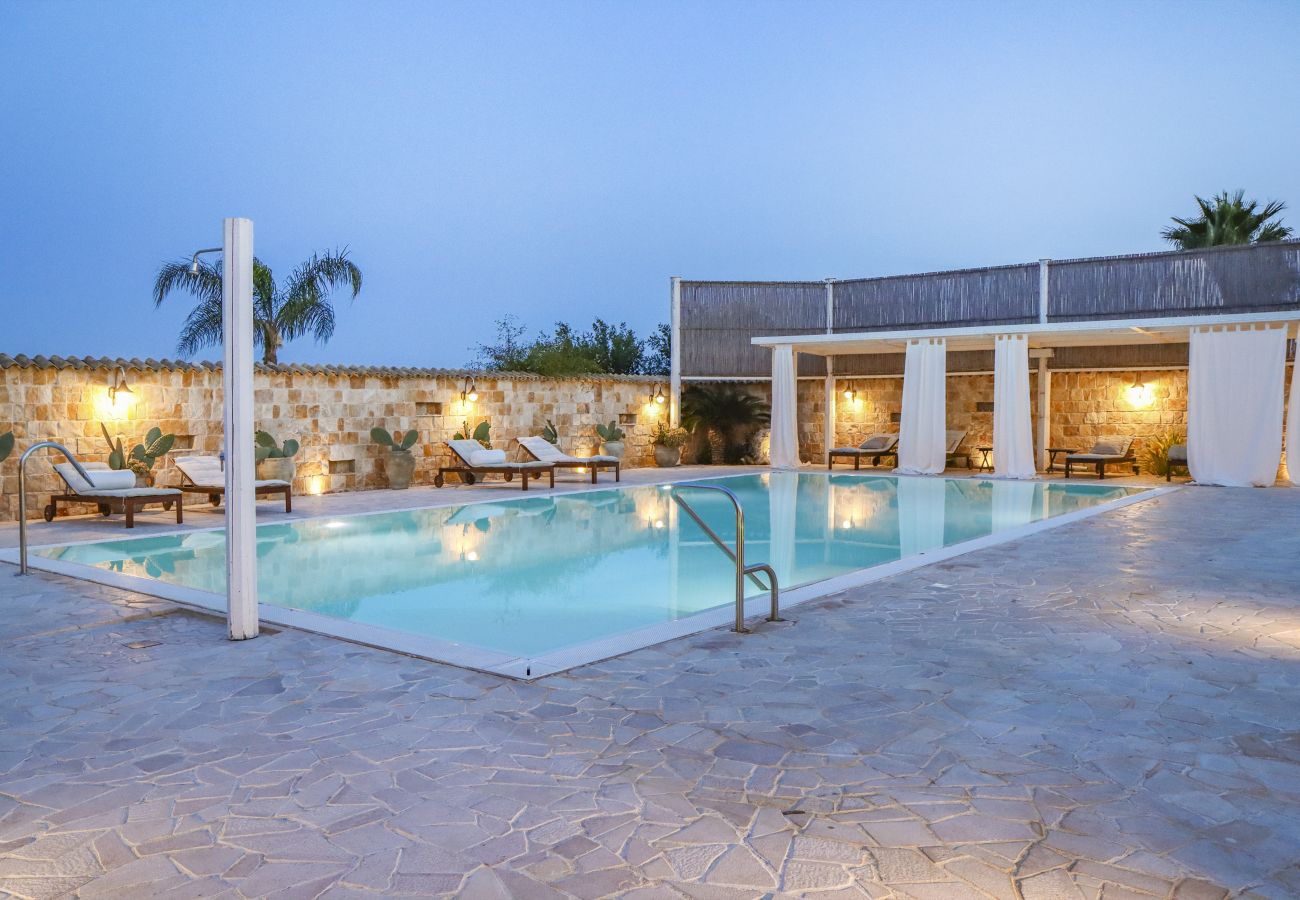 Villa in Ispica - VILLA ERIKA con piscina privata