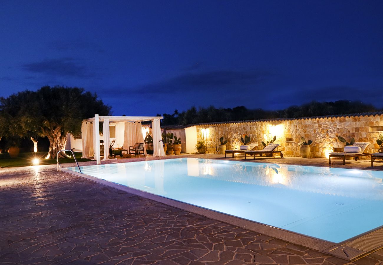 Villa in Ispica - VILLA ERIKA con piscina privata