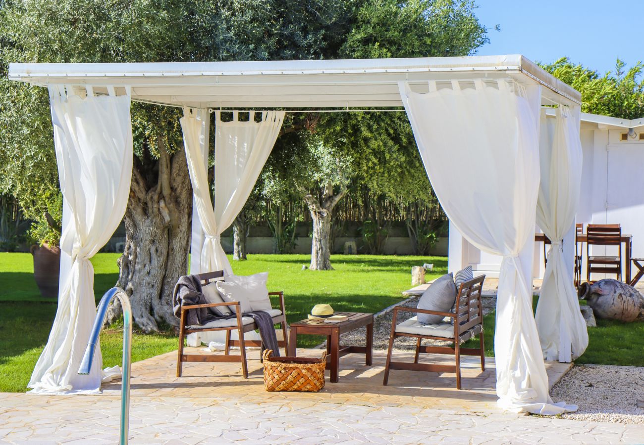 Villa in Ispica - VILLA ERIKA con piscina privata