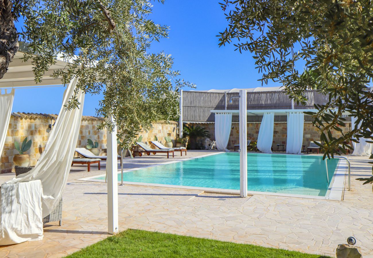 Villa in Ispica - VILLA ERIKA con piscina privata
